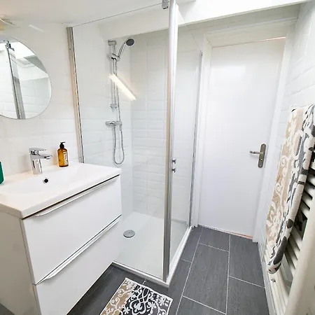 Salengro, Cosy - Gauche Apartmán Villeurbanne
